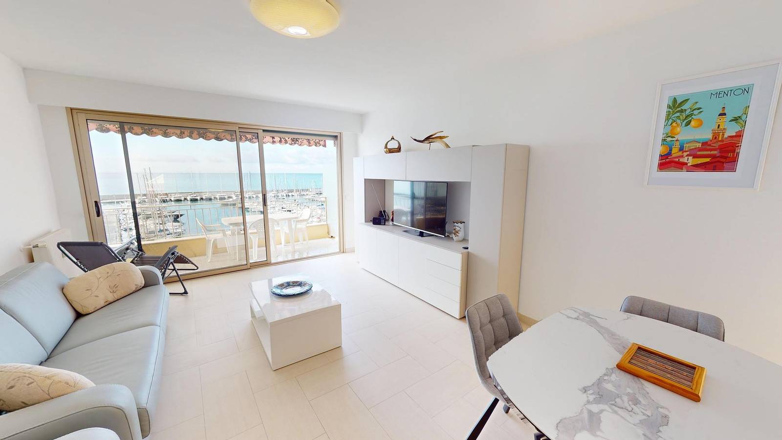 Ganze Ferienwohnung, Giotto - Magnificent and large air-conditioned 2-room apartment facing the sea with 2 terraces and garage - 21Gp in Menton, Nizza und Umgebung