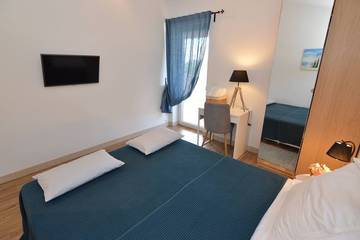 Villa for 10 People in Poreč, Grad Poreč, Photo 4