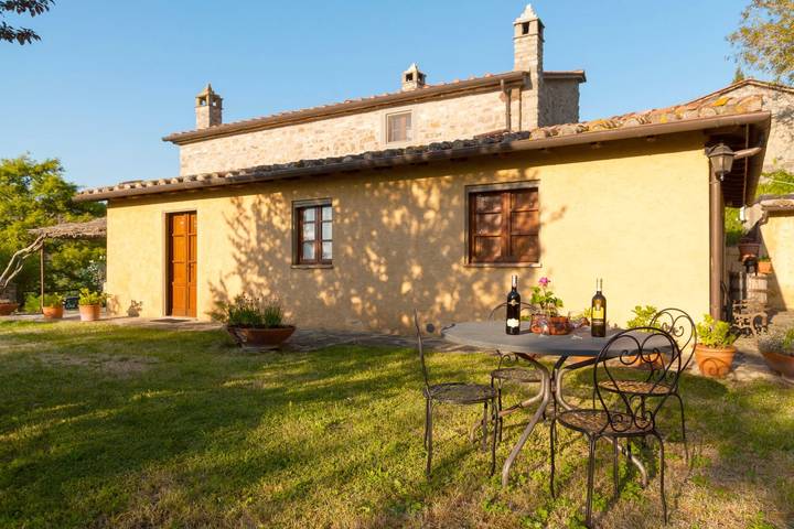 Villa für 9 Personen, mit Garten und Terrasse sowie Pool in der Toskana - 3