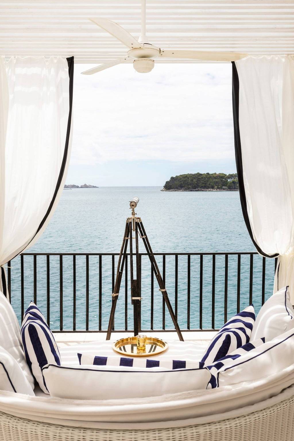 Seafront Villa Dubrovnik Sea Diamant for 9 guests in Lozica, Dubrovnik-Neretva