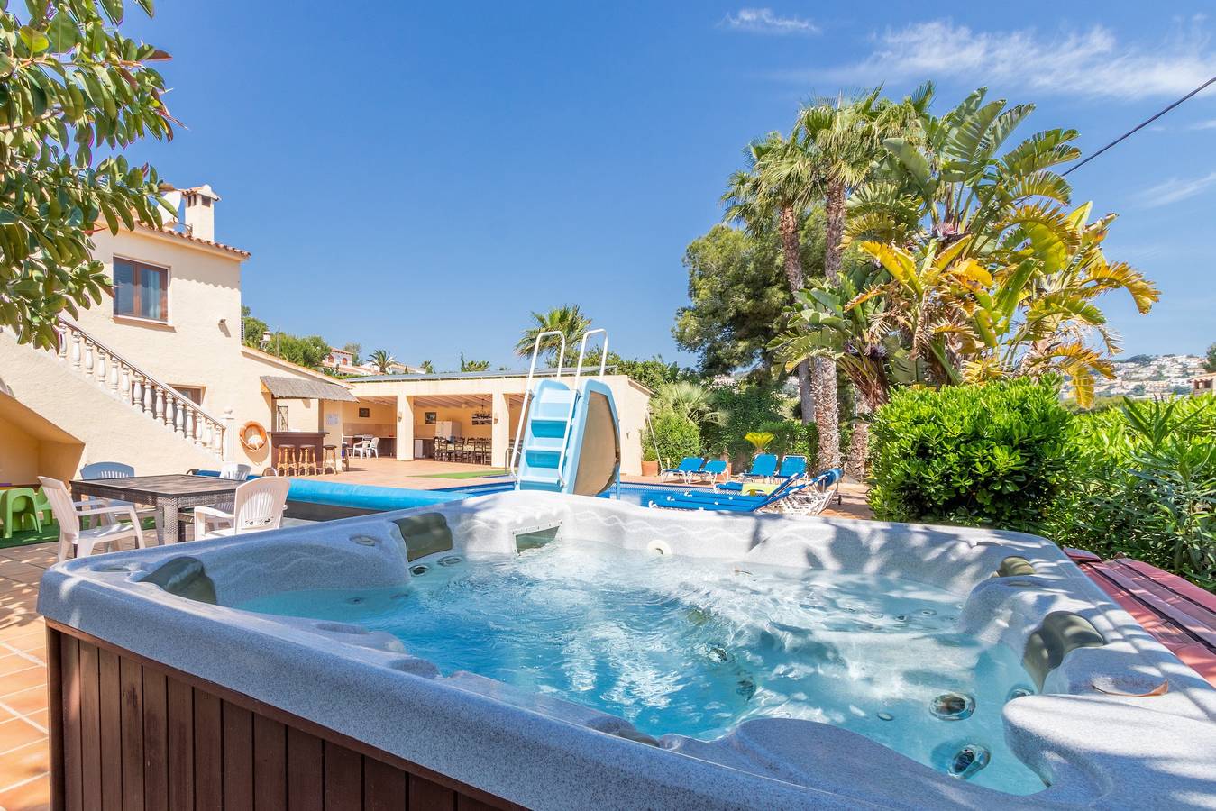 Villa "Casa Emilia" avec piscine, jardin et Wi-Fi in Teulada, Costa Blanca