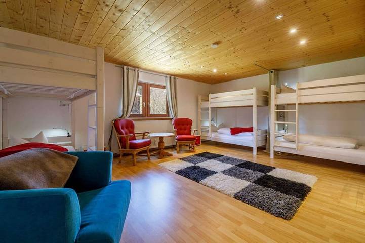 Ferienhaus für 20 Personen, mit Garten und Whirlpool sowie Sauna in Feldberg - 3