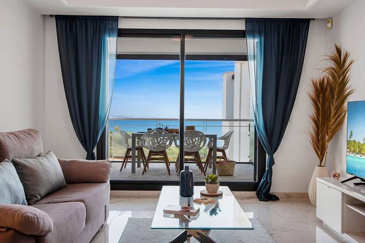 Ganze Ferienwohnung, Ferienwohnung für 4 Personen mit Garten in Casares del Mar, Casares