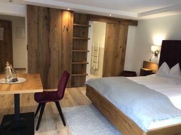 Ferienwohnung für 2 Personen, mit Ausblick und Balkon sowie Sauna in Kappl