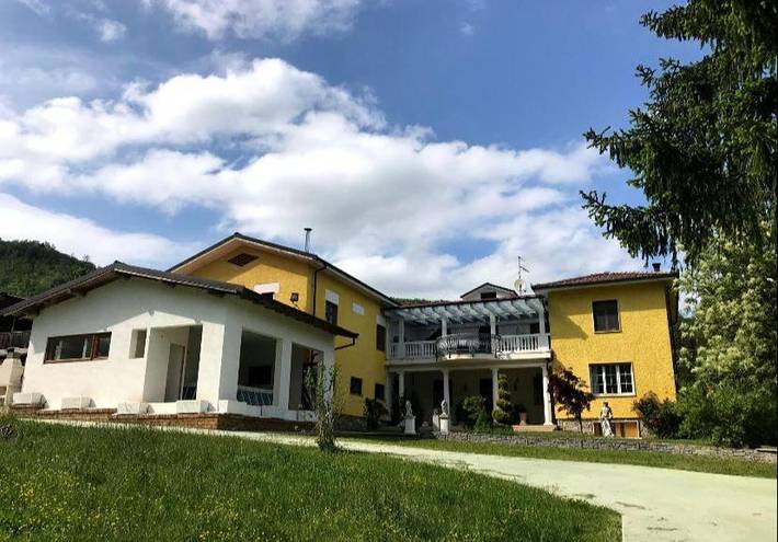 Gîte pour 4 personnes, avec jardin et vue à Bagnasco