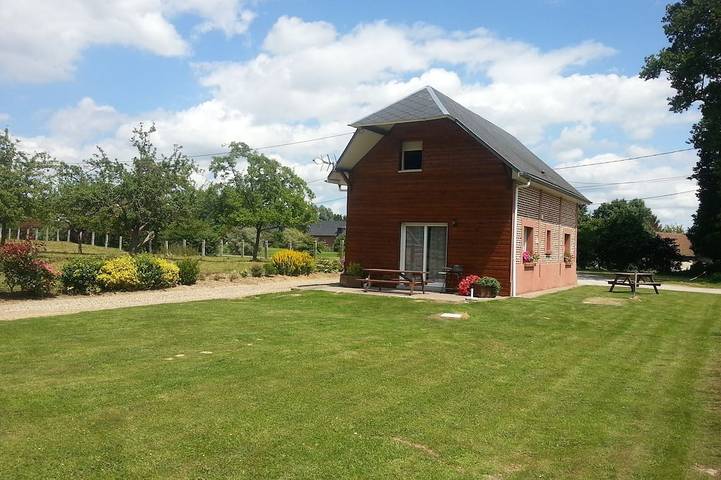 Gîte pour 8 personnes, avec Terrasse et Jardin