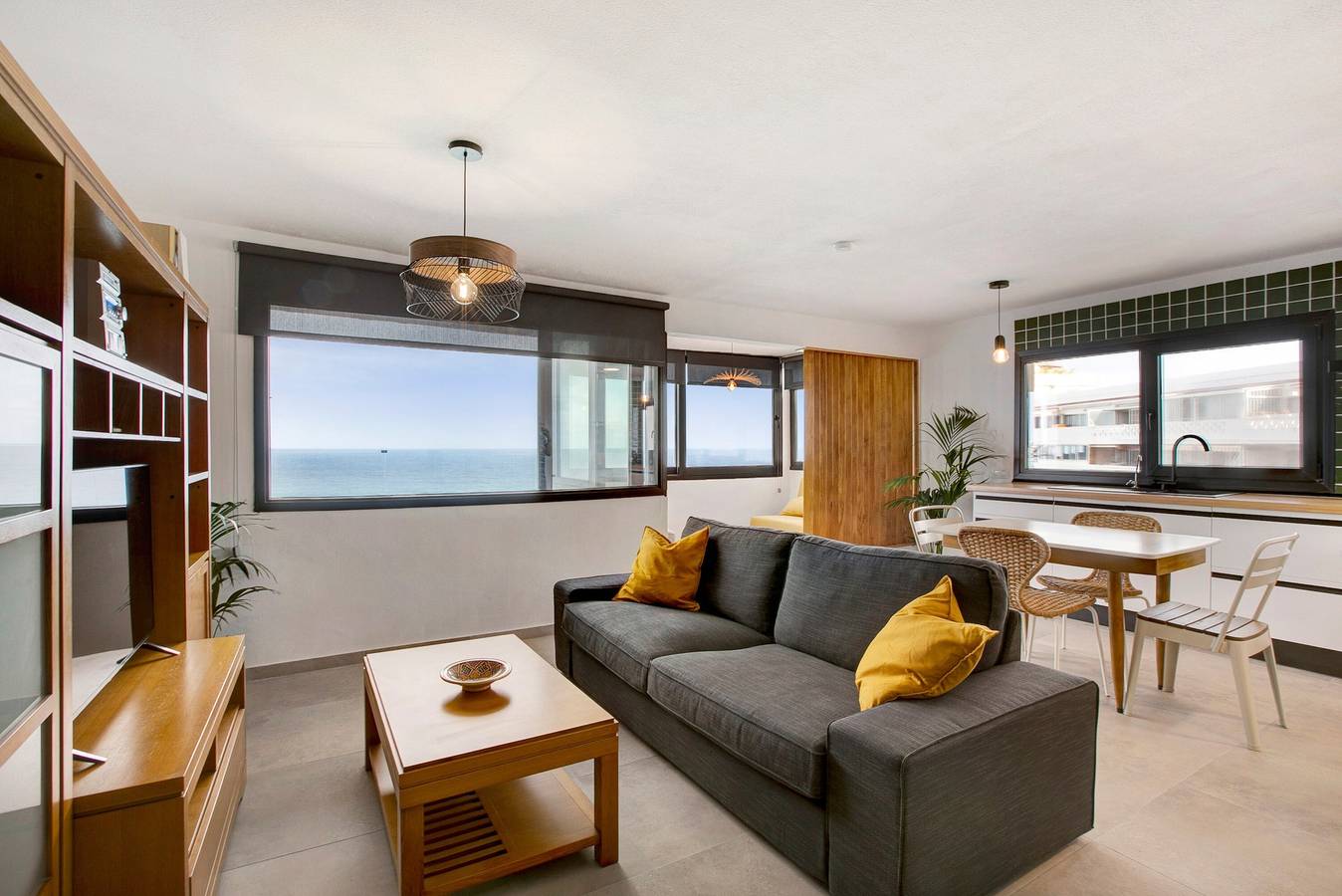Ganze Wohnung, Ferienwohnung 'Atlántico' mit Meerblick, privater Terrasse und Wlan in Playa de los Roques, Los Realejos