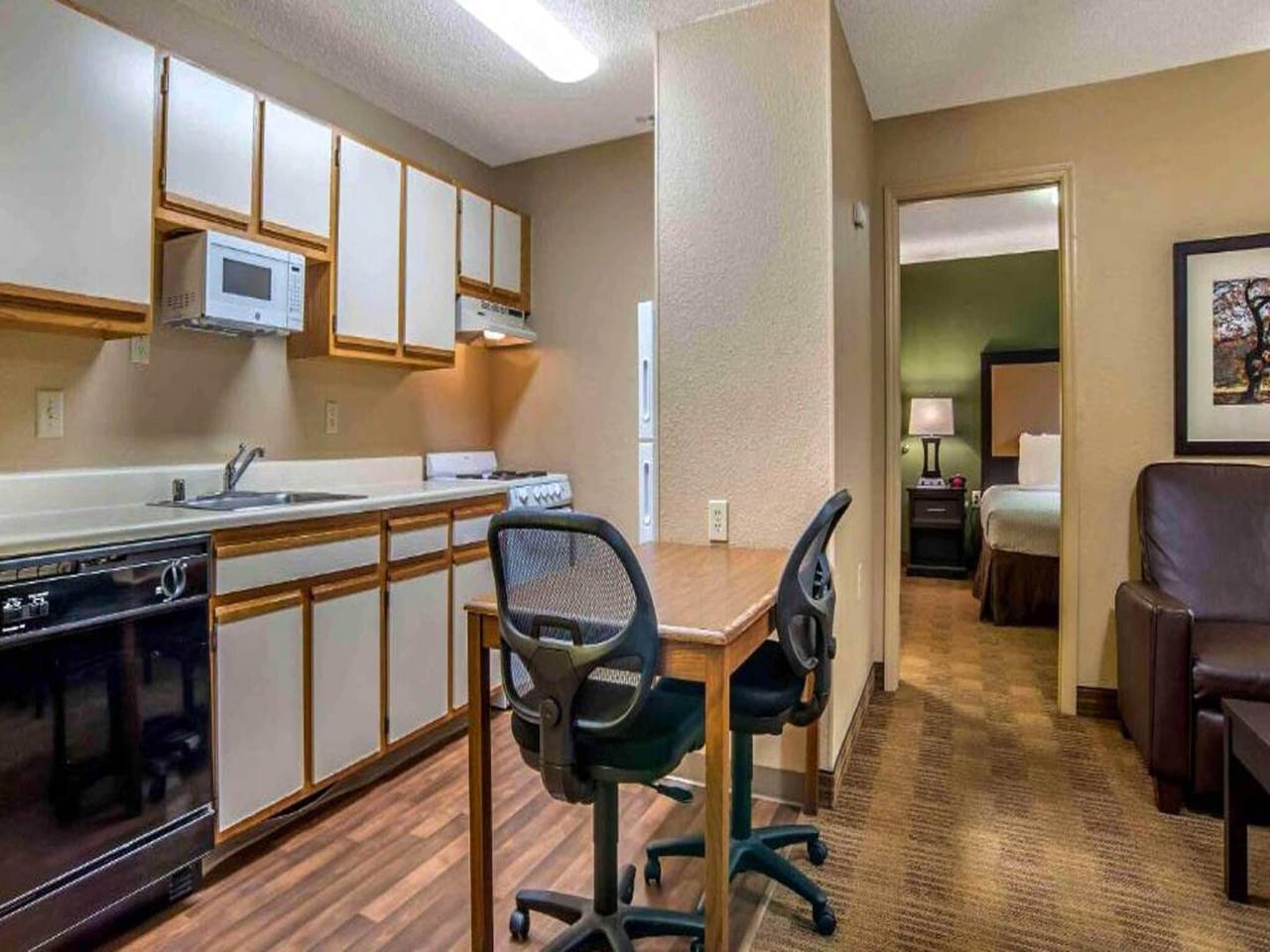 Entire apartment, 1 Queen Bed | Non-Smoking, Micfridge in Greenville, Greenville County