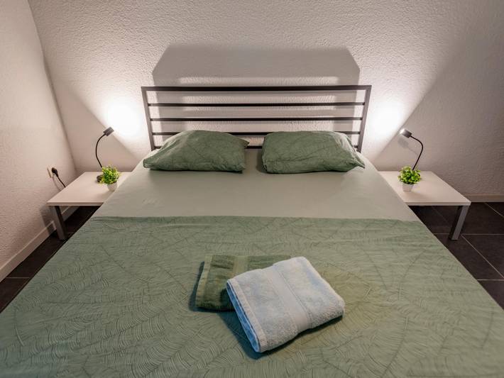 Gîte pour 8 personnes, avec piscine à Oupia - 2