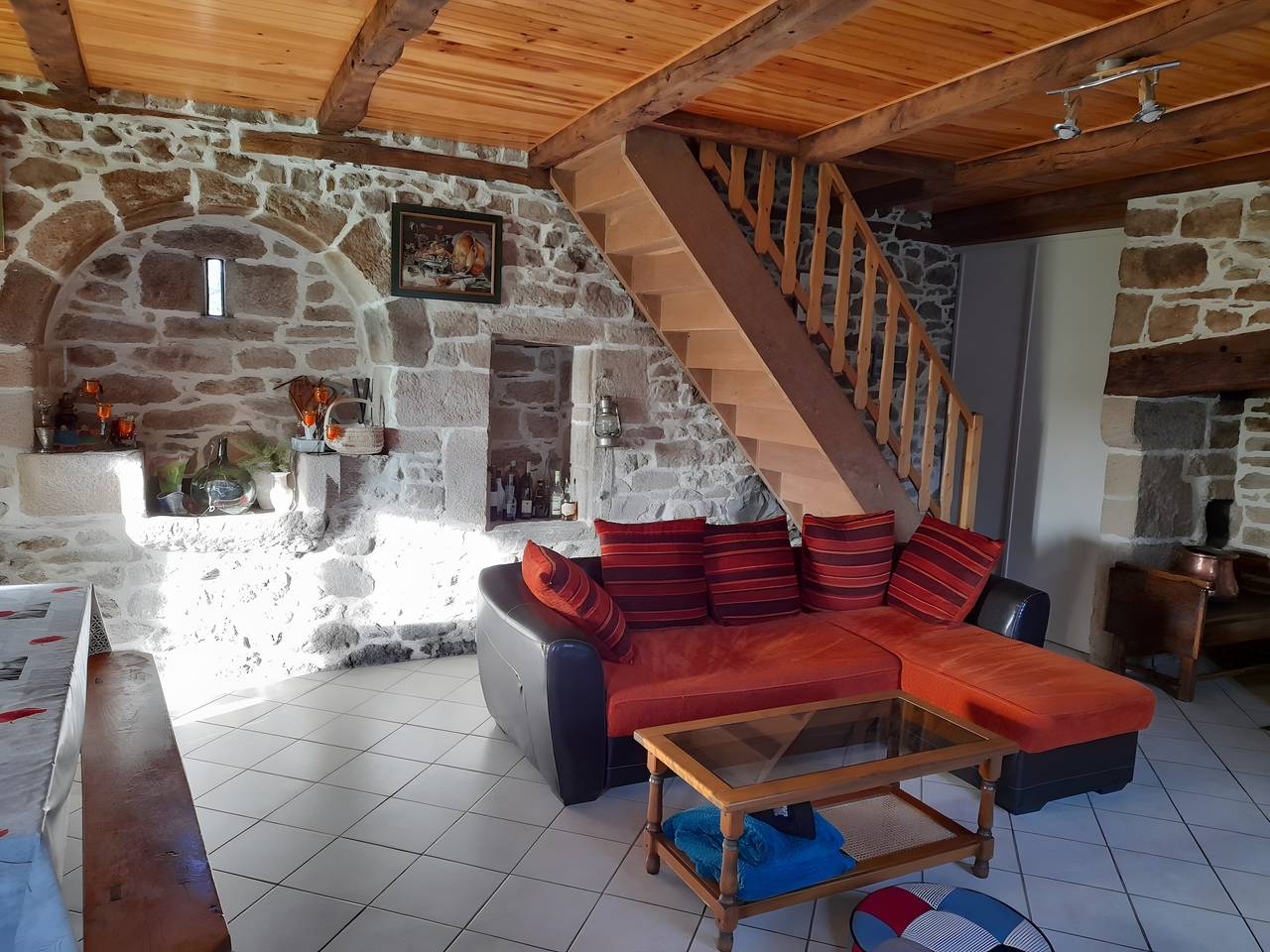 Charmante maison en pierre au cœur de la campagne in Goulles, Région de Tulle