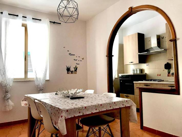 Gîte pour 5 personnes, avec balcon à Mazzarino - 4