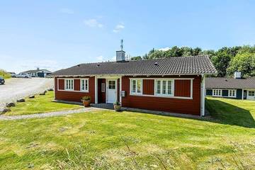 Ferienhaus für 6 Personen, mit Terrasse und Whirlpool sowie Sauna und Pool, mit Haustier in Løjt