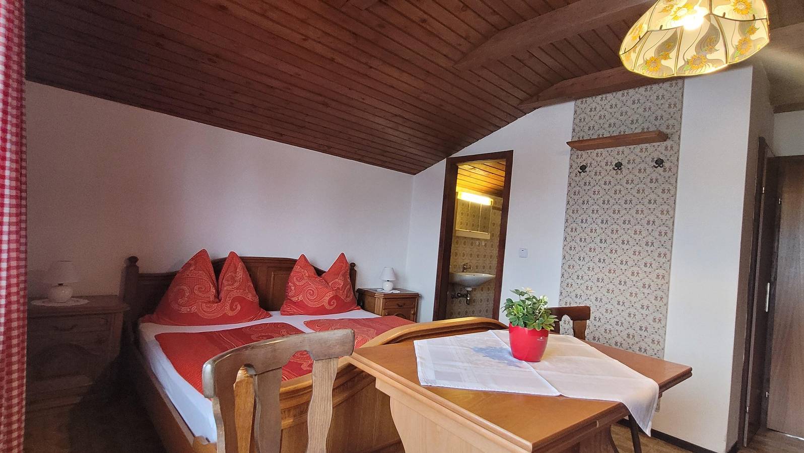 Zimmer für 3 Personen mit Balkon in Pichl (Roßleithen), Roßleithen