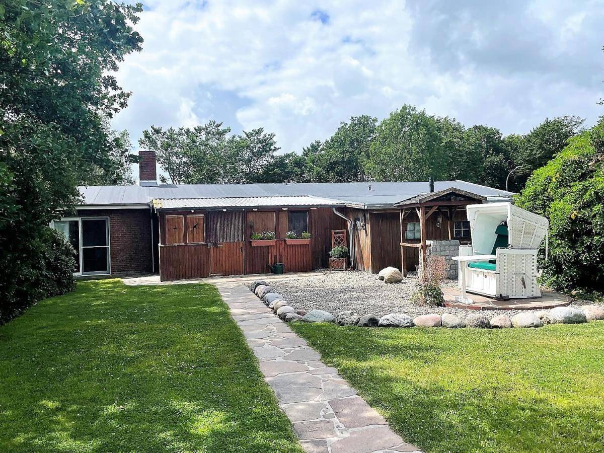 Bellos Ferienbungalow, Hunde willkommen, Sauna, Wlan, eingezäunt, Strandkorb, Zwinger in Neukirchen (Nordfriesland), Nordfriesland