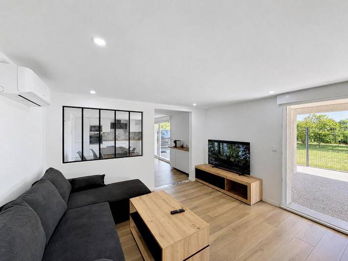 Location de vacances pour 6 personnes, avec Terrasse à Chavanoz