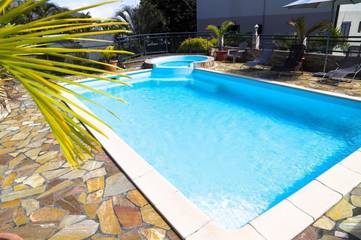 Gîte pour 4 personnes, avec piscine ainsi que vue et jardin à Le Tampon (Réunion)
