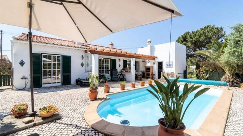 Casa de férias para 9 pessoas, com piscina e terraço em Vale de Telha