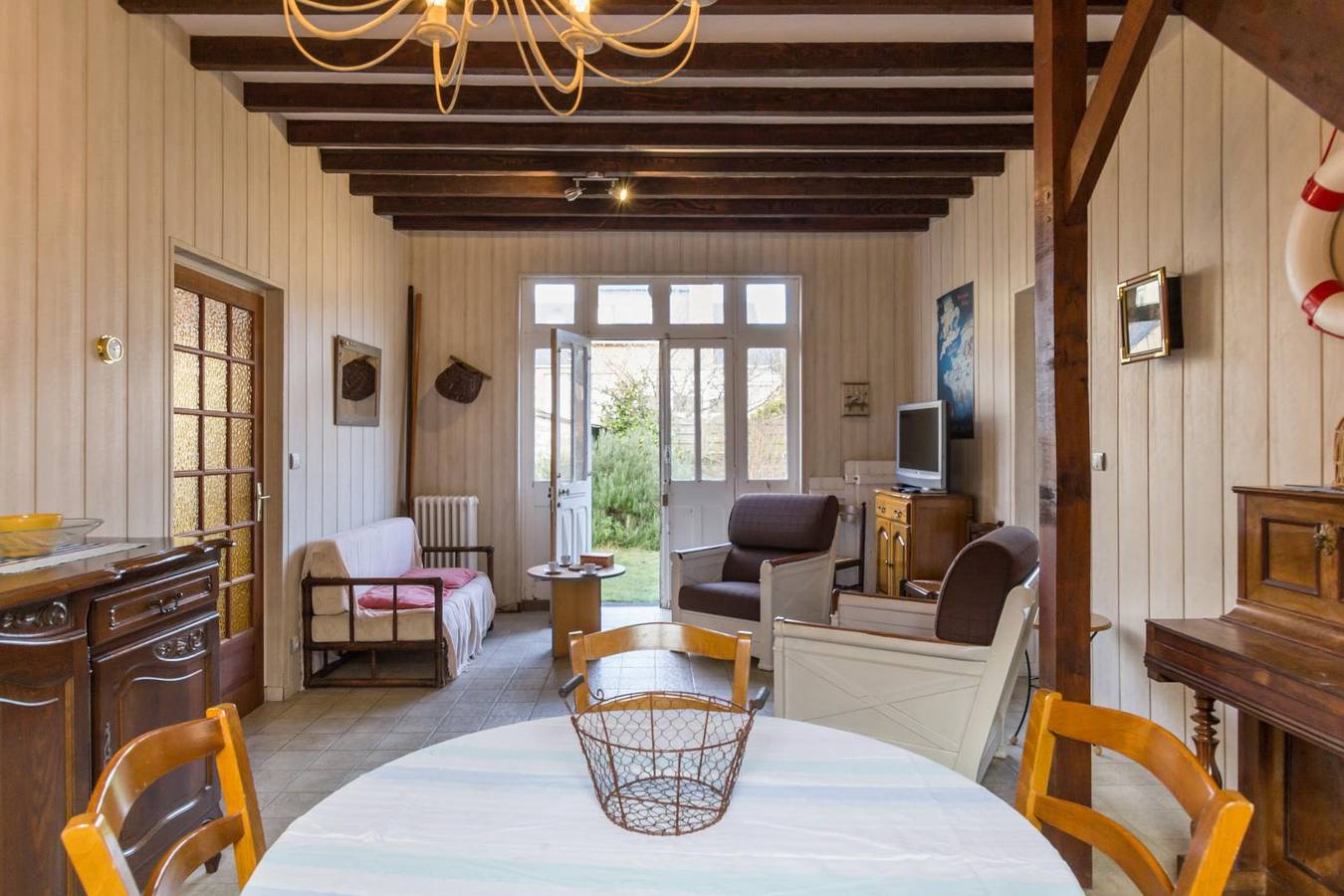 Maison De Vacances pour 5 Personnes dans Jullouville, Région d'Avranches