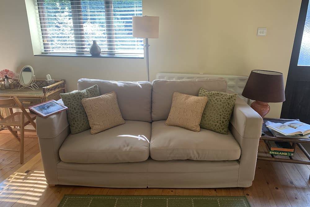 The Byre, Malvern Self-Catering Holiday Cottage for Two People in Malvern, Worcestershire
