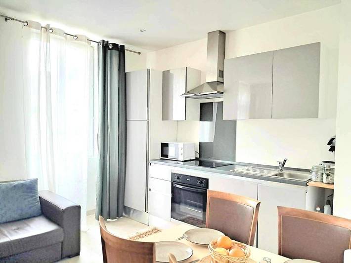 Gîte pour 4 personnes, avec balcon, animaux acceptés à Saint-Hilaire-Peyroux - 2