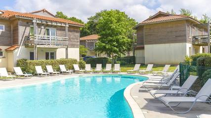 Cottage pour 4 personnes, avec balcon/terrasse et piscine à Aureilhan