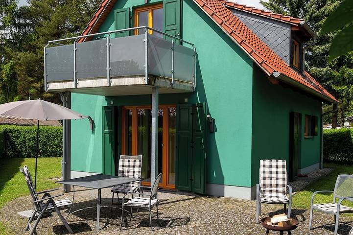 Ferienhaus für 5 Personen, mit Balkon und Garten sowie Sauna