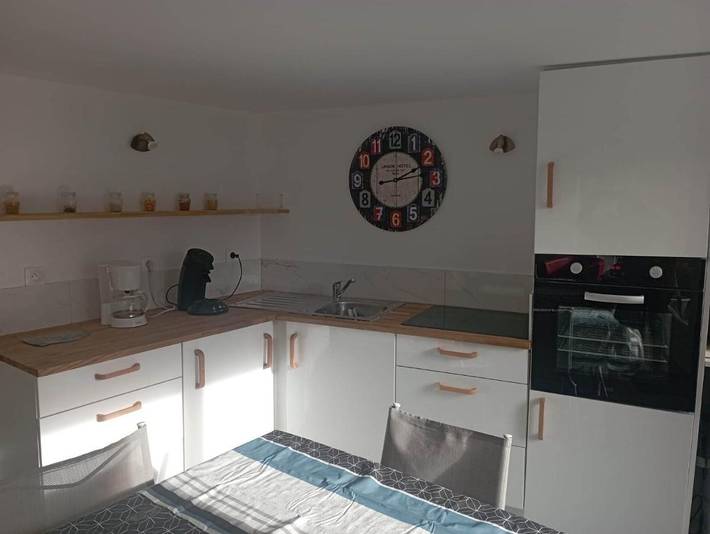 Gîte pour 3 personnes, avec vue ainsi que jardin et terrasse à Locmiquélic - 2