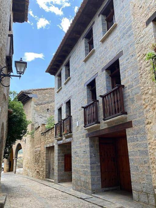 Casa rural para 9 personas, con terraza y vistas, Se admiten mascotas en Maestrazgo