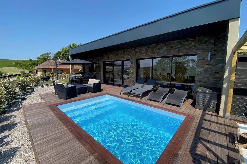 Sur la Côte d'Opale, Maison familiale 4/6 personnes, piscine privée chauffée. in Widehem, Région de Montreuil