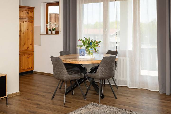 Ganze Wohnung, Ferienwohnung Holiday Home 10 in Meersburg, Region Bodensee-Oberschwaben