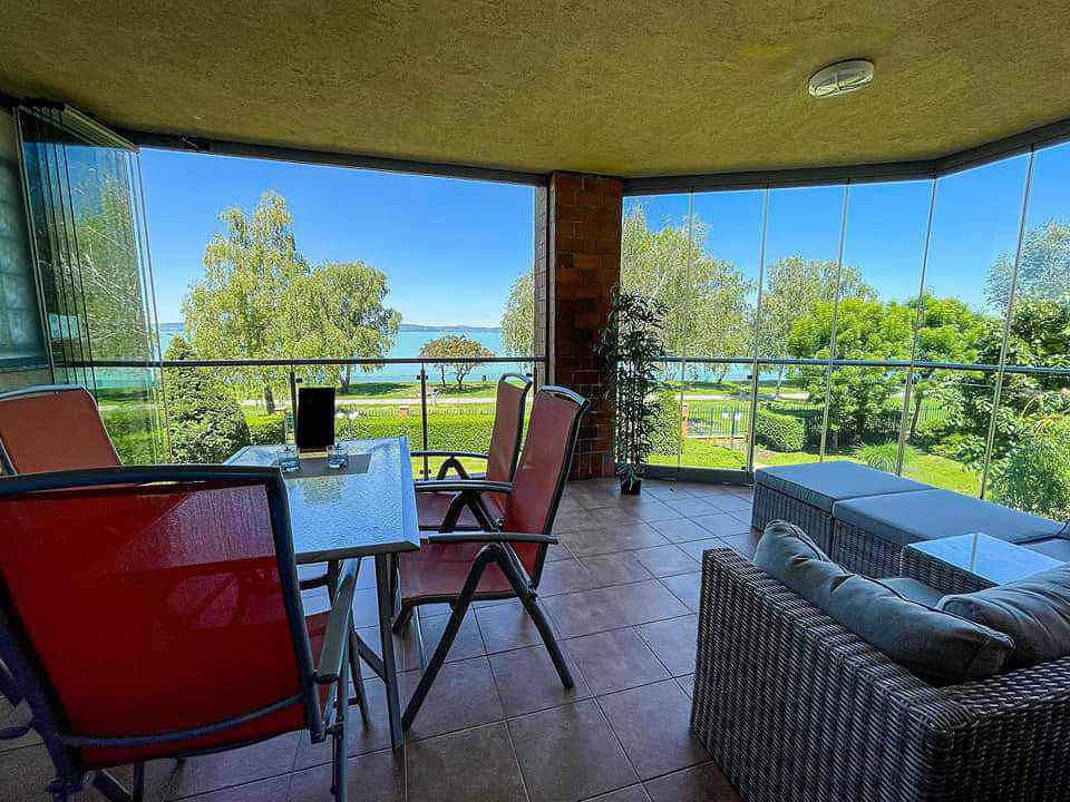 Ganze Ferienwohnung, Ferienwohnung direkt am Strand, mit Klimaanlage  in Siofok, Siófok und Umgebung