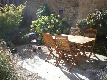 Gîte pour 4 personnes, avec jardin dans Champien