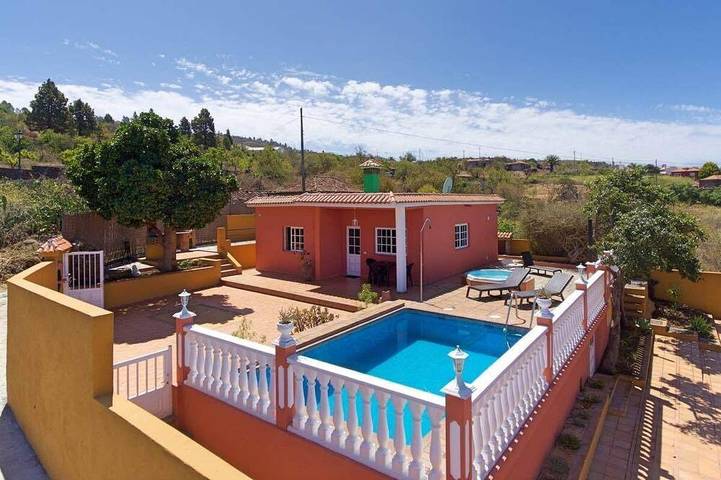 Casa rural para 4 personas, con jacuzzi y jardín - 1