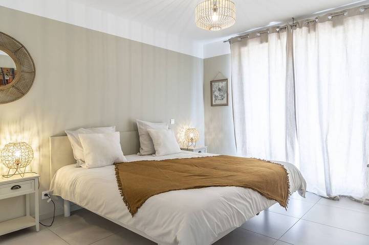 Country house*** with swimming pool, 2 minutes from shops. in Vaison-la-Romaine, Parc naturel régional du Mont-Ventoux