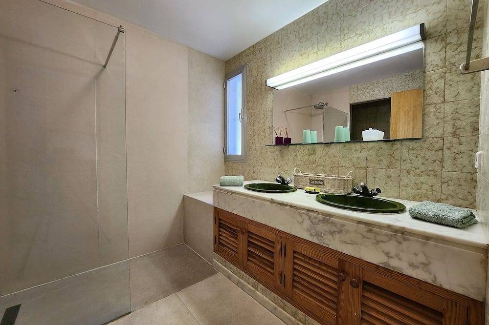 Formentor studio 2,3 persons, between Sea, Forest and Mountain. in Formentor, Pollença