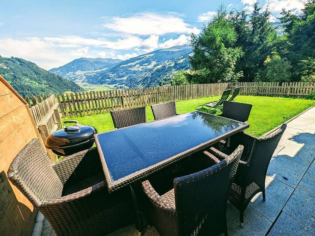Ferienwohnung mit 2 Schlafzimmer in Hainzenberg, Zillertaler Alpen