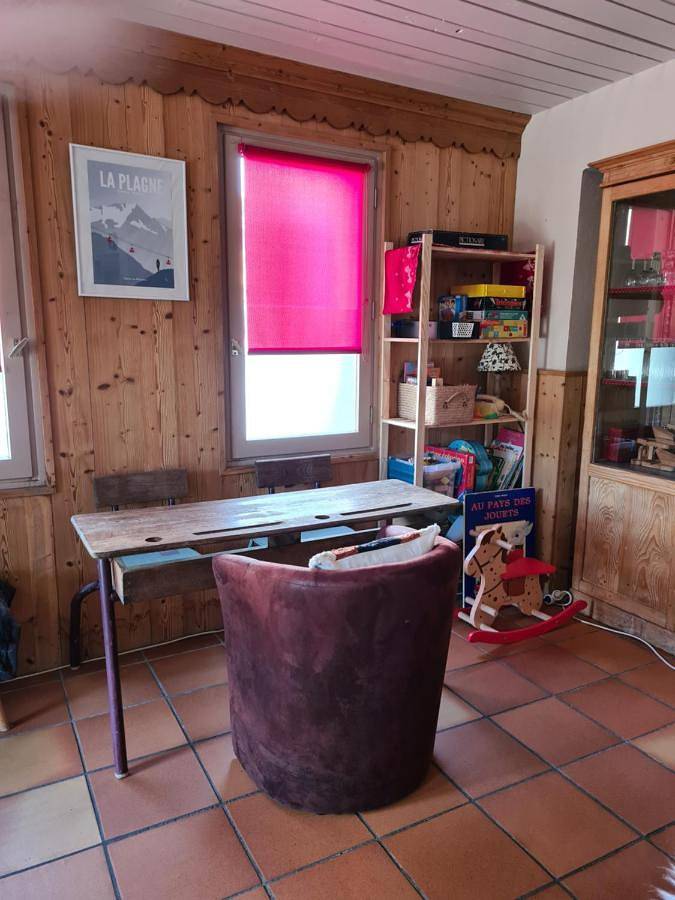 Location de vacances pour 2 personnes, avec vue et jardin dans Longefoy - 4