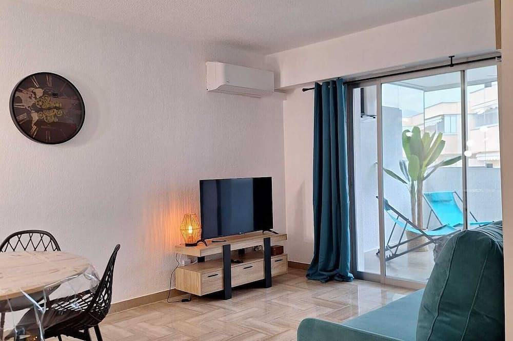 Appartement entier, Studio avec piscine au pied de l'Esterel in Mandelieu-la-Napoule, Côte méditerranéenne (France)