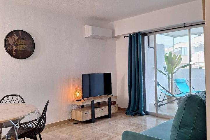 Ganze Wohnung, Studio with pool at the foot of Esterel in Mandelieu-la-Napoule, Mittelmeerküste (Frankreich)