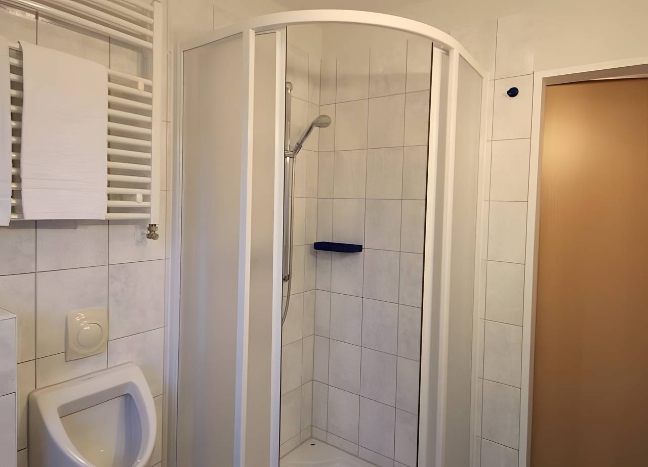 Ganze Wohnung, Apartment 'S 42 Og' mit privater Terrasse, Garten und Wlan in Röbel, Müritz