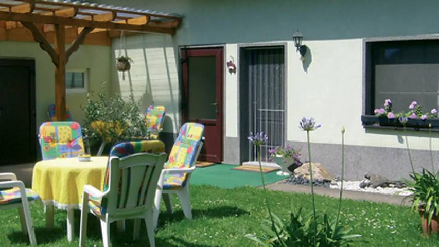 Ferienwohnung für 2 Personen, mit Balkon und Terrasse in Bad Frankenhausen