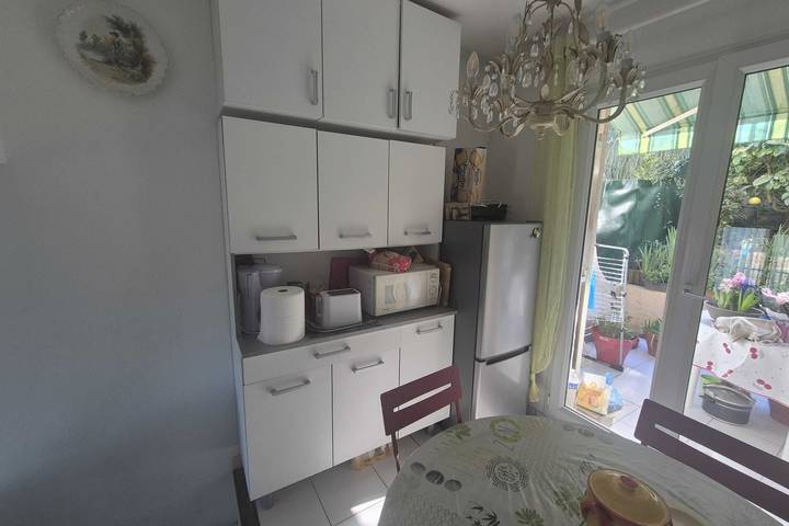 Gîte pour 4 personnes, avec piscine et balcon, adapté aux familles à Cogolin - 3