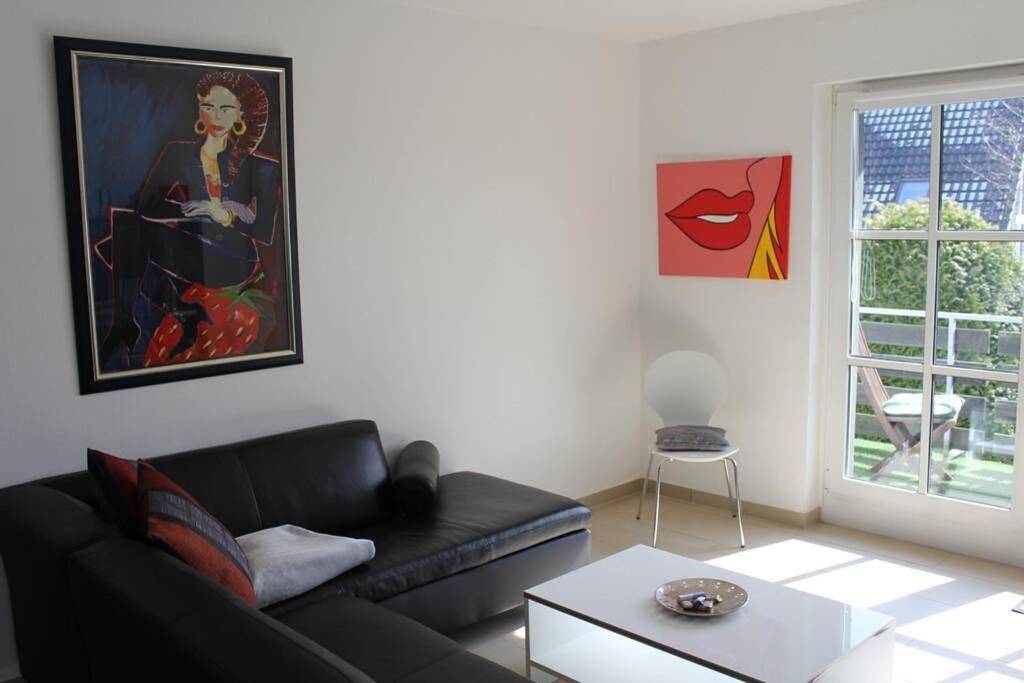 Entire apartment, Vacation apartment for 11 people with terrace in Rösrath, Rheinisch-Bergischer Kreis
