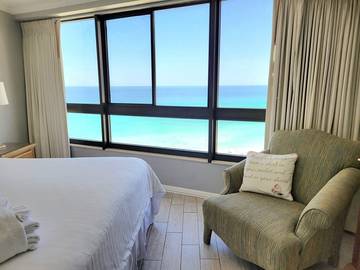 Beach Rental for 4 Guests in Four Mile Village, Miramar Beach, Picture 4