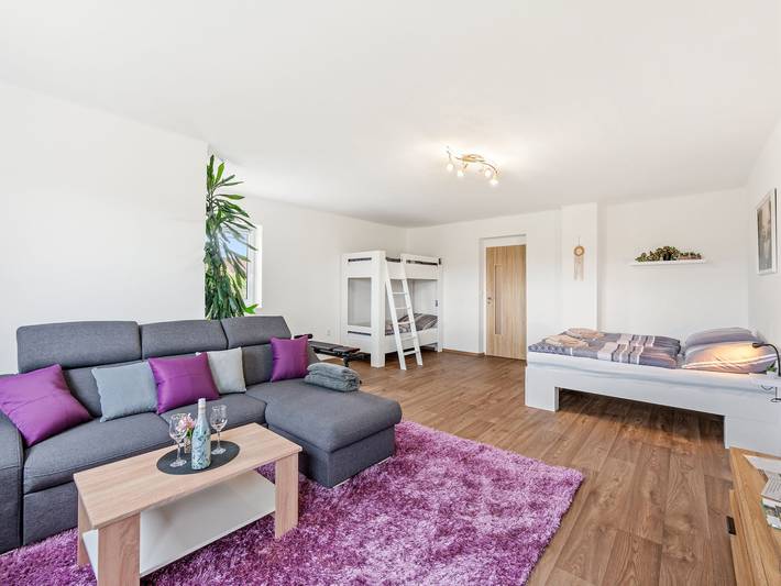 Ganze Wohnung, Happy Home in Region Pilsen
