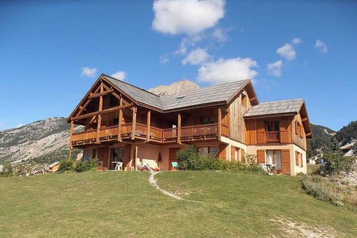 Gîte pour 15 personnes, avec Balcon et Jardin à Névache - 4