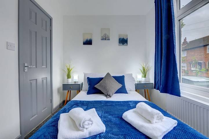 56Hrc 5 BedRoom House| Garden| Parking Pfp in Coventry, Birmingham y alrededores