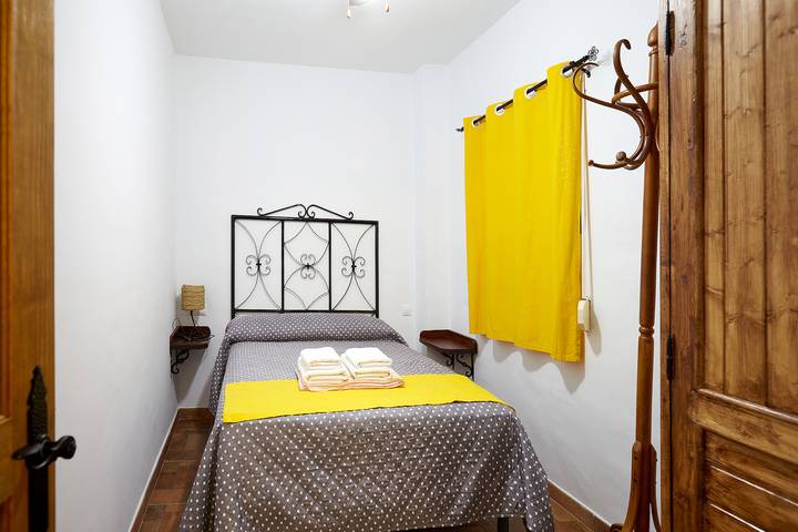 Casa rural para 6 personas, con jardín en La Iruela - 4