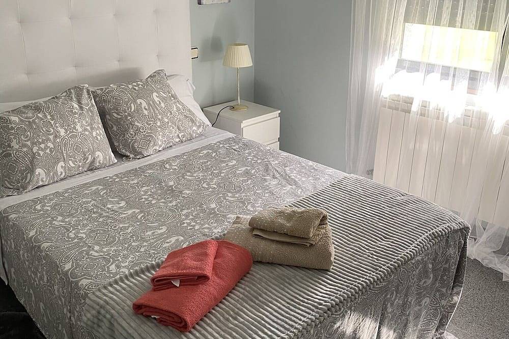 Villa Bimba con piscina , barbacoa y jardín de 6.000 m3 in Caldas de Reyes, Provincia de Pontevedra