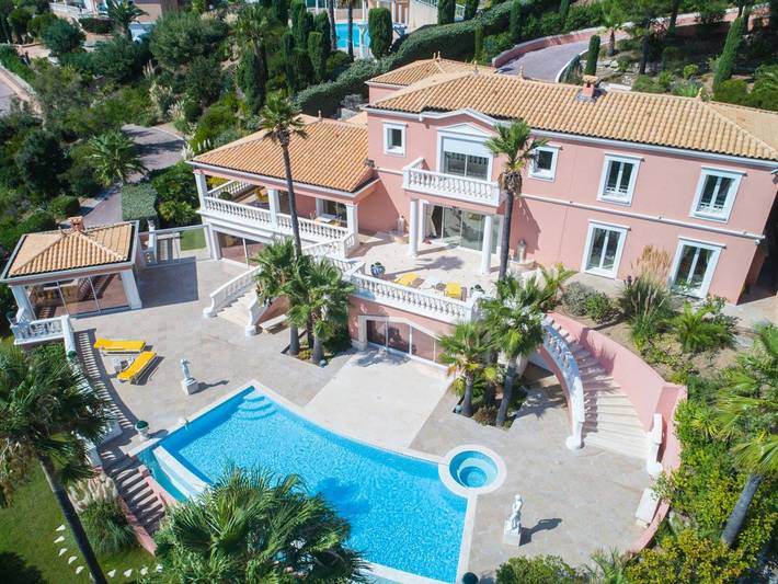 Villa für 12 Personen, mit Whirlpool